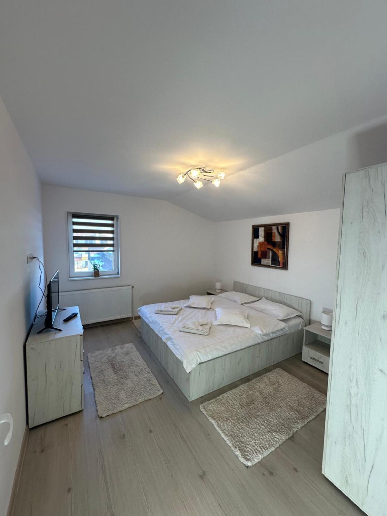 Jokai Apartments Nr9, Code Entry Sfantu Gheorghe  Ngoại thất bức ảnh